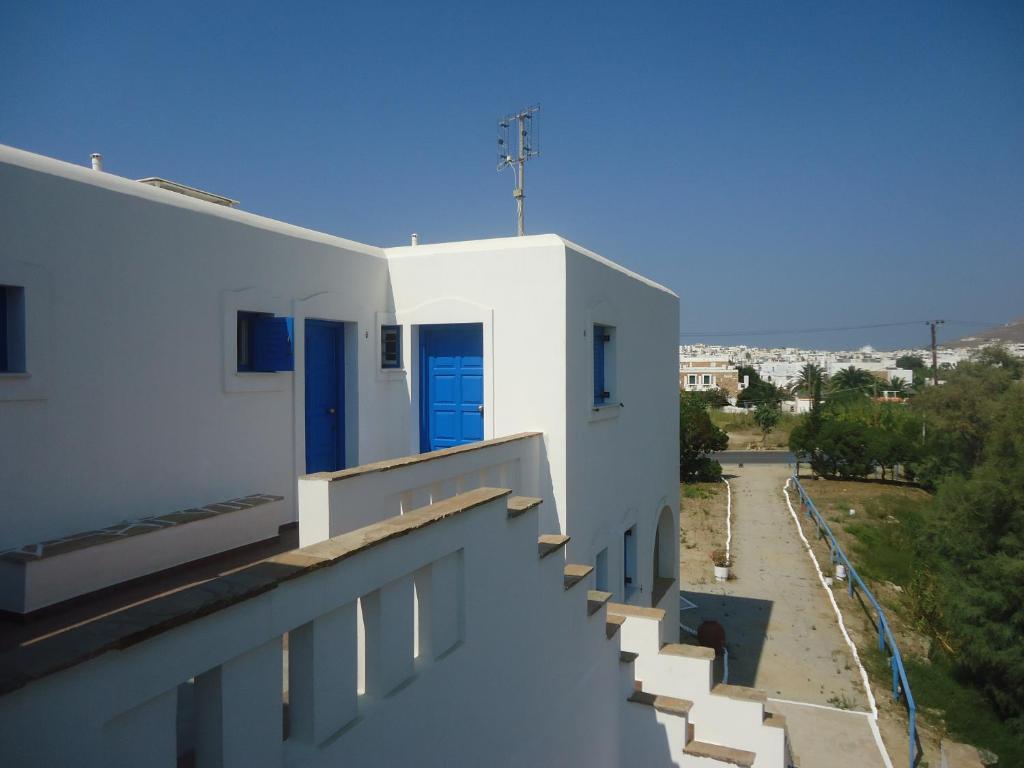 Naxos Edem Studios & Apartments Naxos City エクステリア 写真