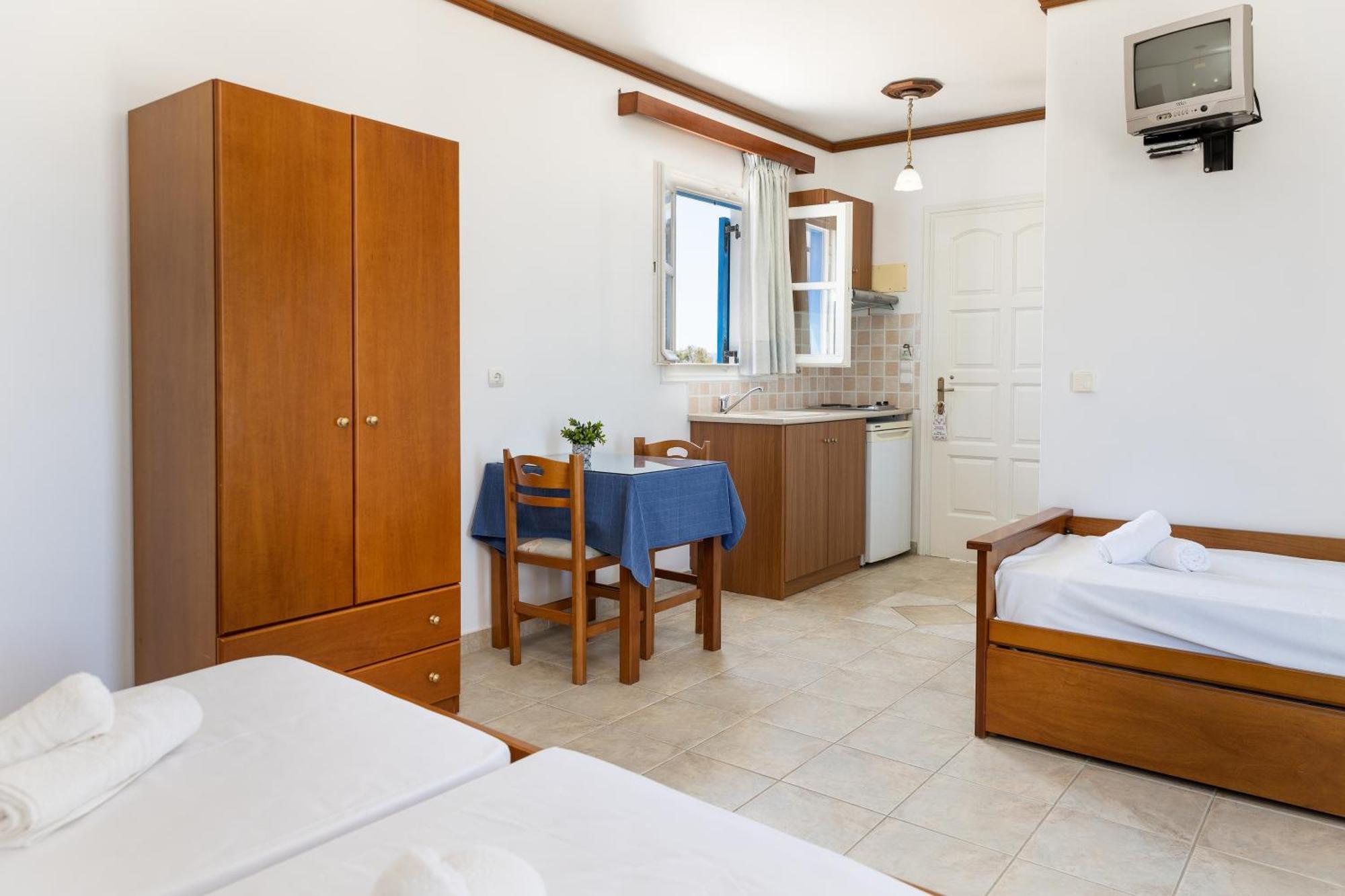 Naxos Edem Studios & Apartments Naxos City エクステリア 写真