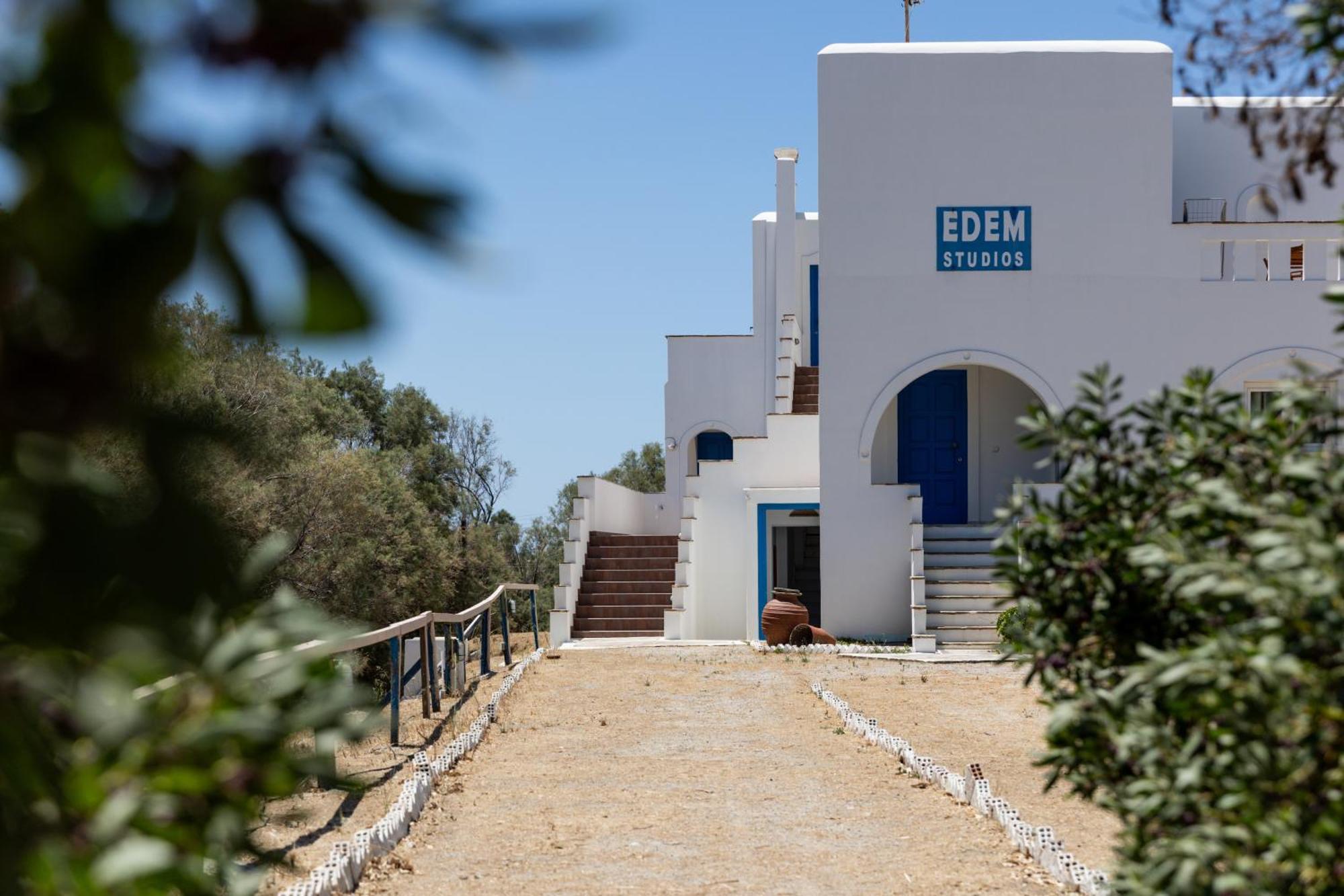 Naxos Edem Studios & Apartments Naxos City エクステリア 写真