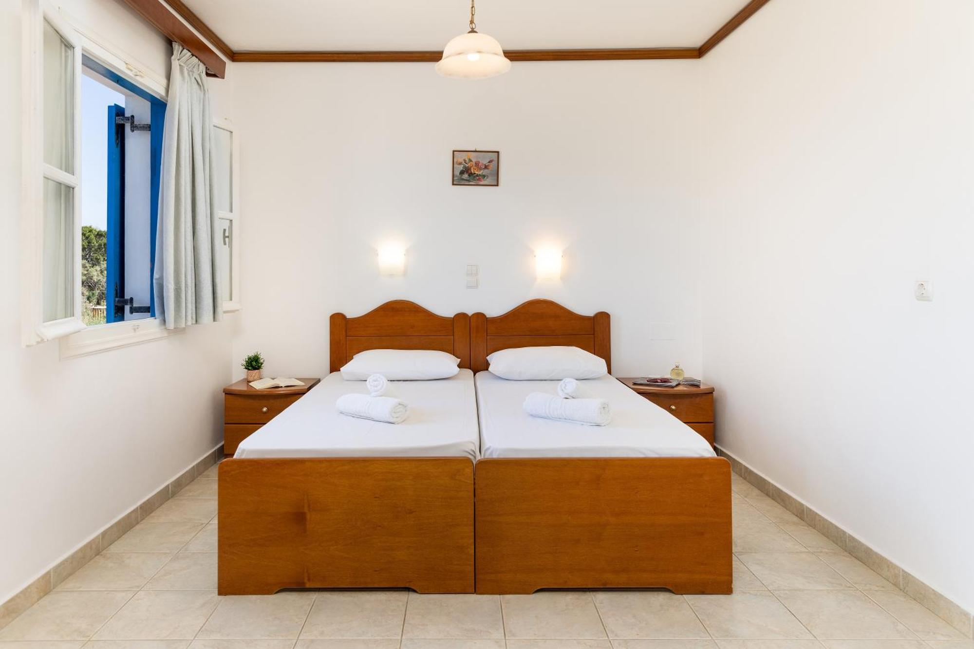 Naxos Edem Studios & Apartments Naxos City エクステリア 写真